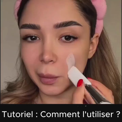 Maquillage 2 en 1 avec pinceau intégré